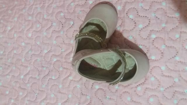 Roupas de menina M/ G 1ano / calçados tbm - Foto 6