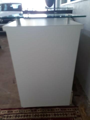 Balcão expositor mdf e tampo de vidro - Foto 2
