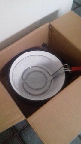 Vendo fritadeira 7 litros - Foto 2