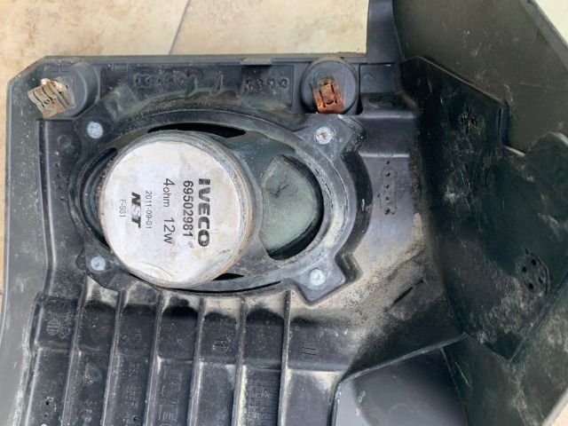 Moldura porta treco iveco 35s14 original - Foto 5