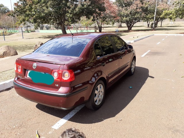 POLO SEDAN