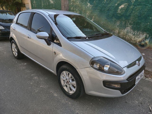 FIAT PUNTO ATTRACTIVE ITÁLIA 1.4 2013