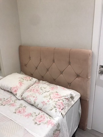 Cabeceira rosa cama casal 