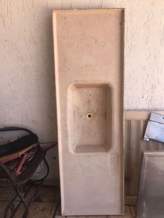 Cuba de pia em bom estado