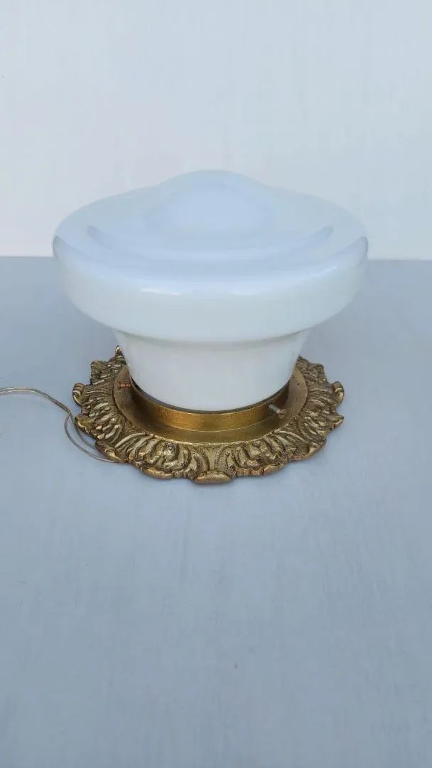 Luminária plafon opalina e bronze  - Foto 4