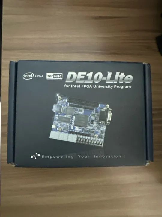  DE10-Lite - Intel FPGA
