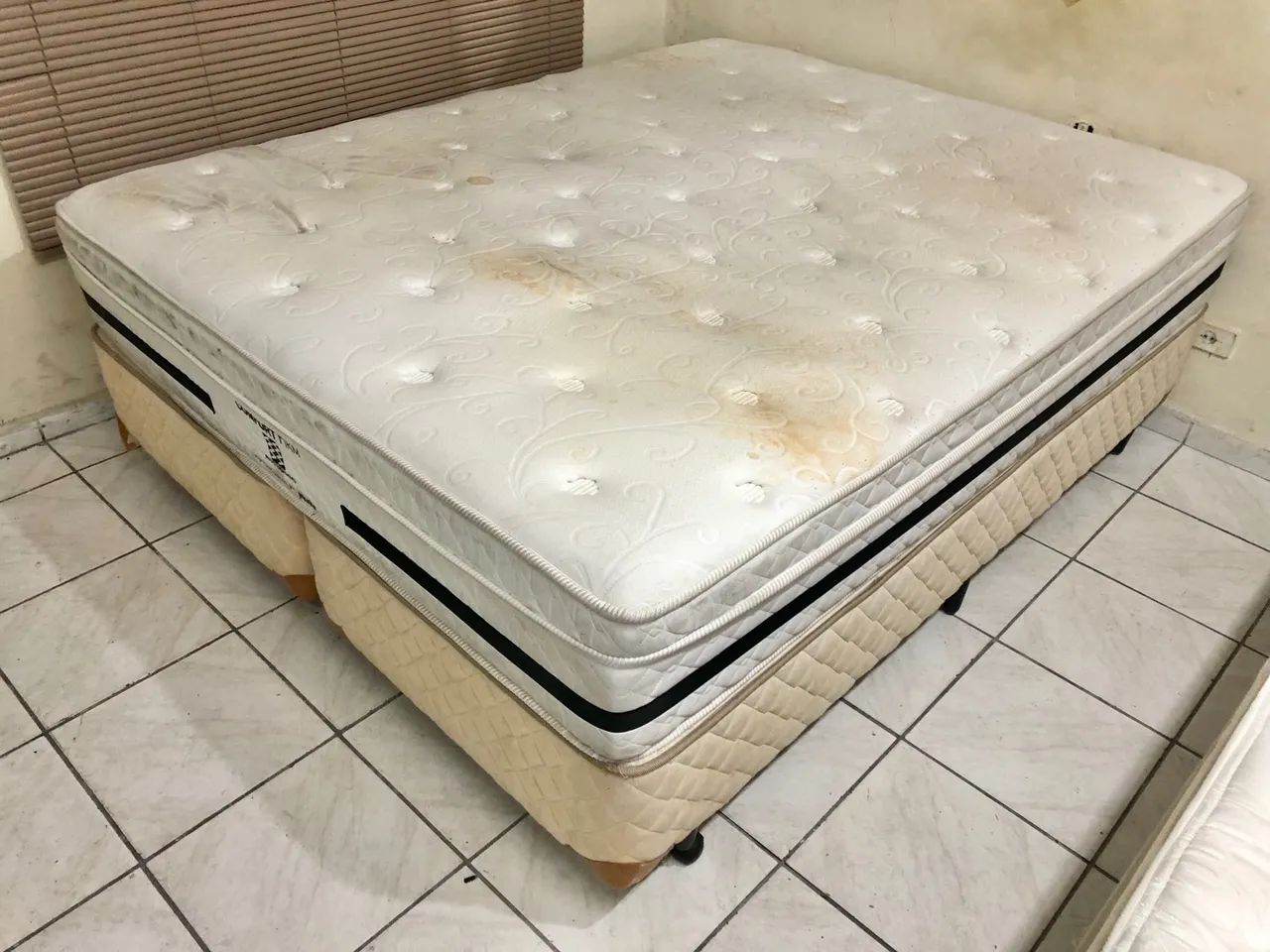 Cama Box queen size , cama queen , cama de casal  - Foto 3
