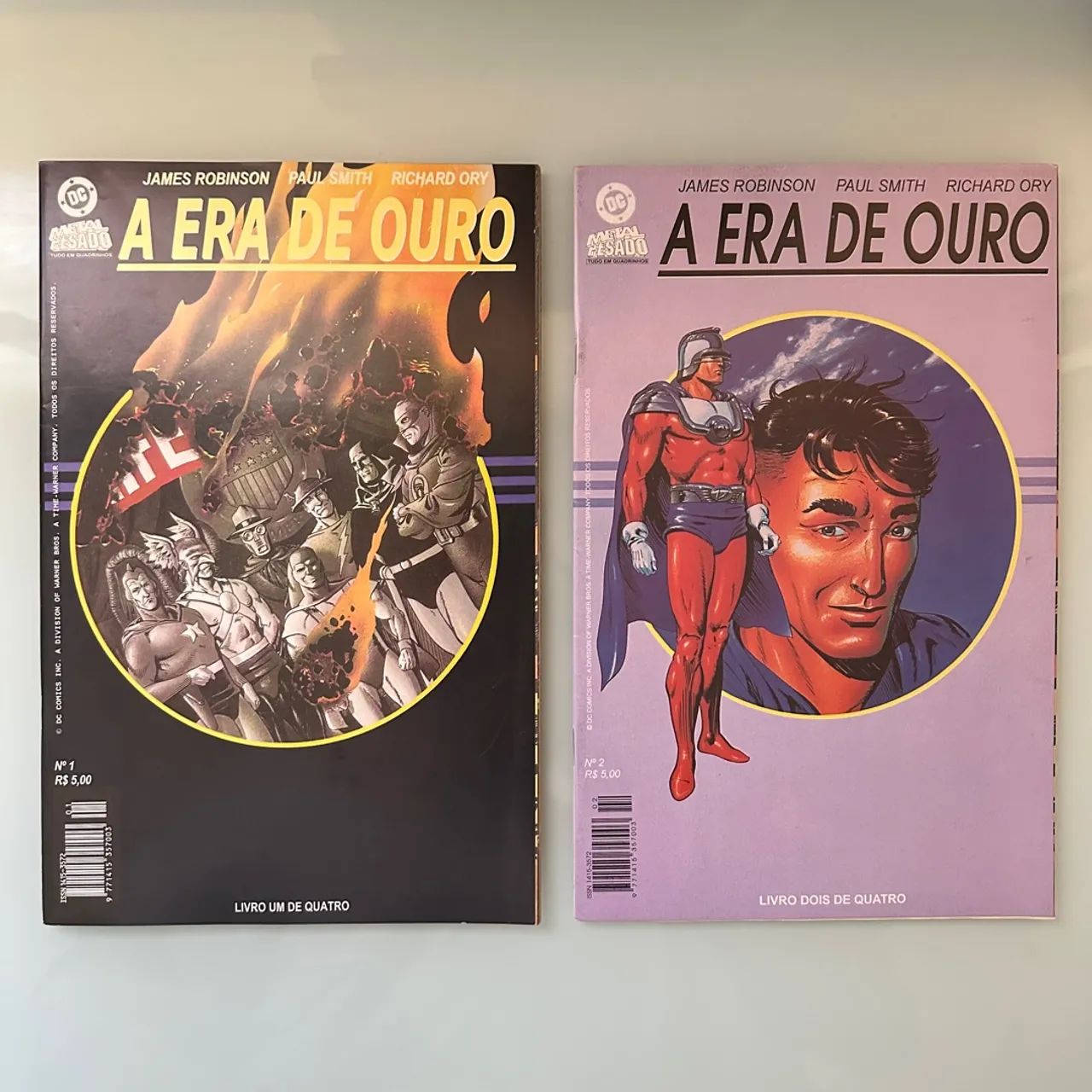 HQ A Era de Ouro - DC Comics - Foto 2
