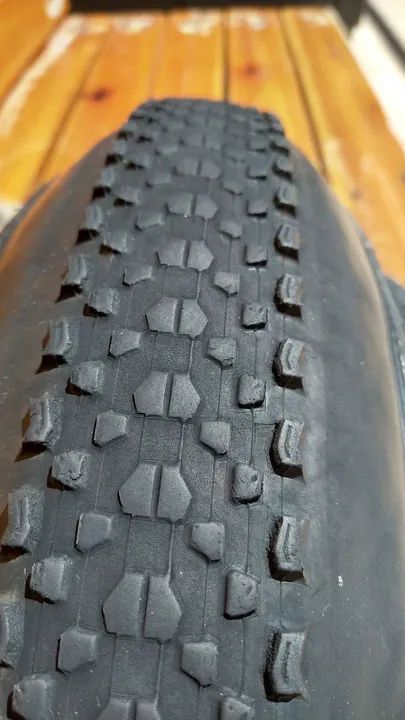 Pneu maxxis aro 29 usado  - Foto 2