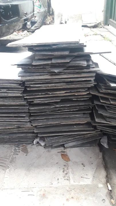 Ardosia  30x 30 tenho  50 peças ok e 100 faltando alguns pedacos