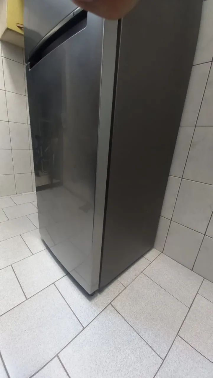Geladeira $ 2.000,00 Samsung Frost Free,  inox 453 litros  - Foto 5