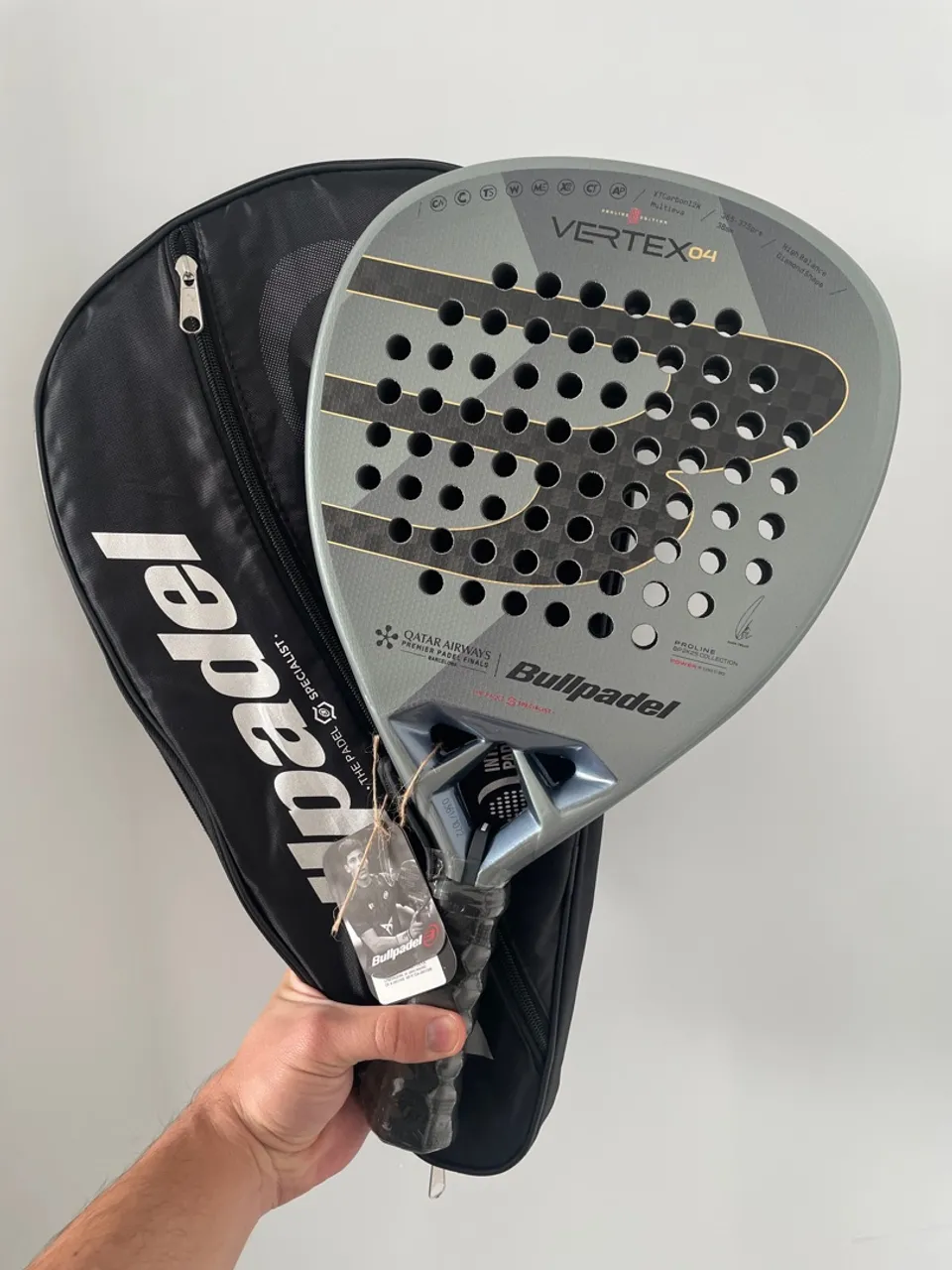 Raquete de Padel Bullpadel Vertex 04 QATAR EDITION 12K + Capa