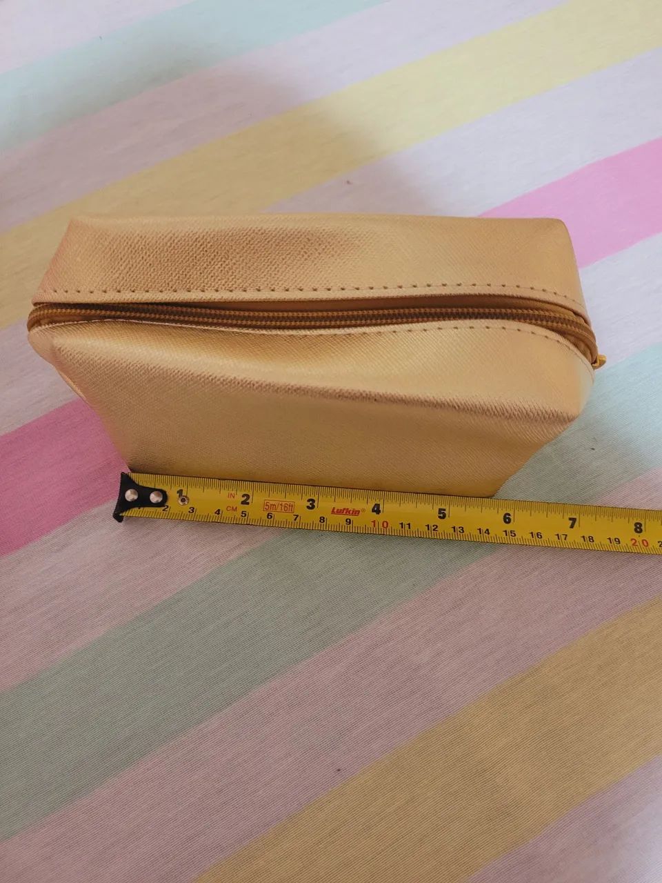 Necessaire Dourada com Perfume Miniatura Million Gold  - Foto 4