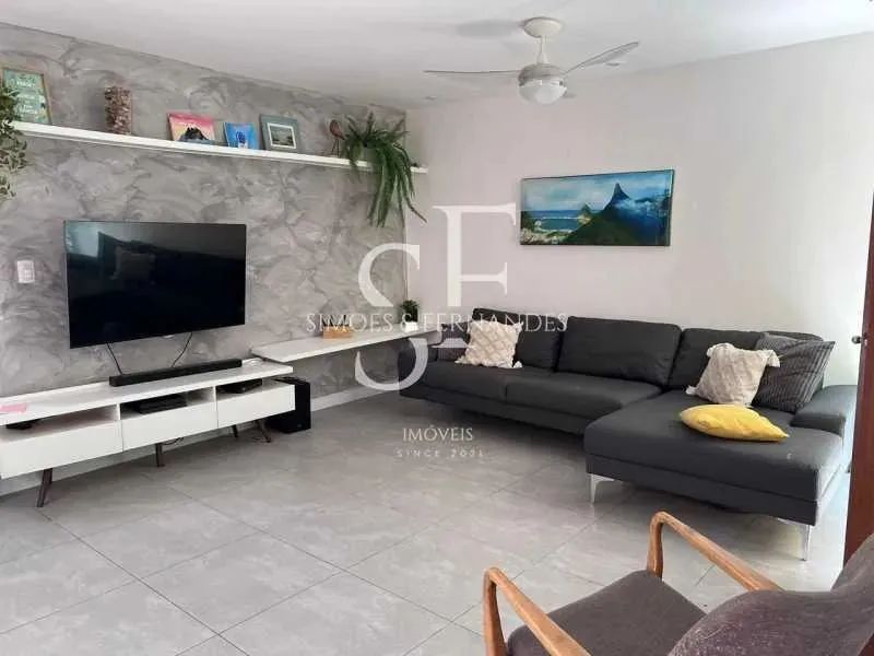 Tijuca - Rua Barão de Itapagipe - Casa de vila tríplex, 4 quartos, sendo 1 suíte, churrasq
