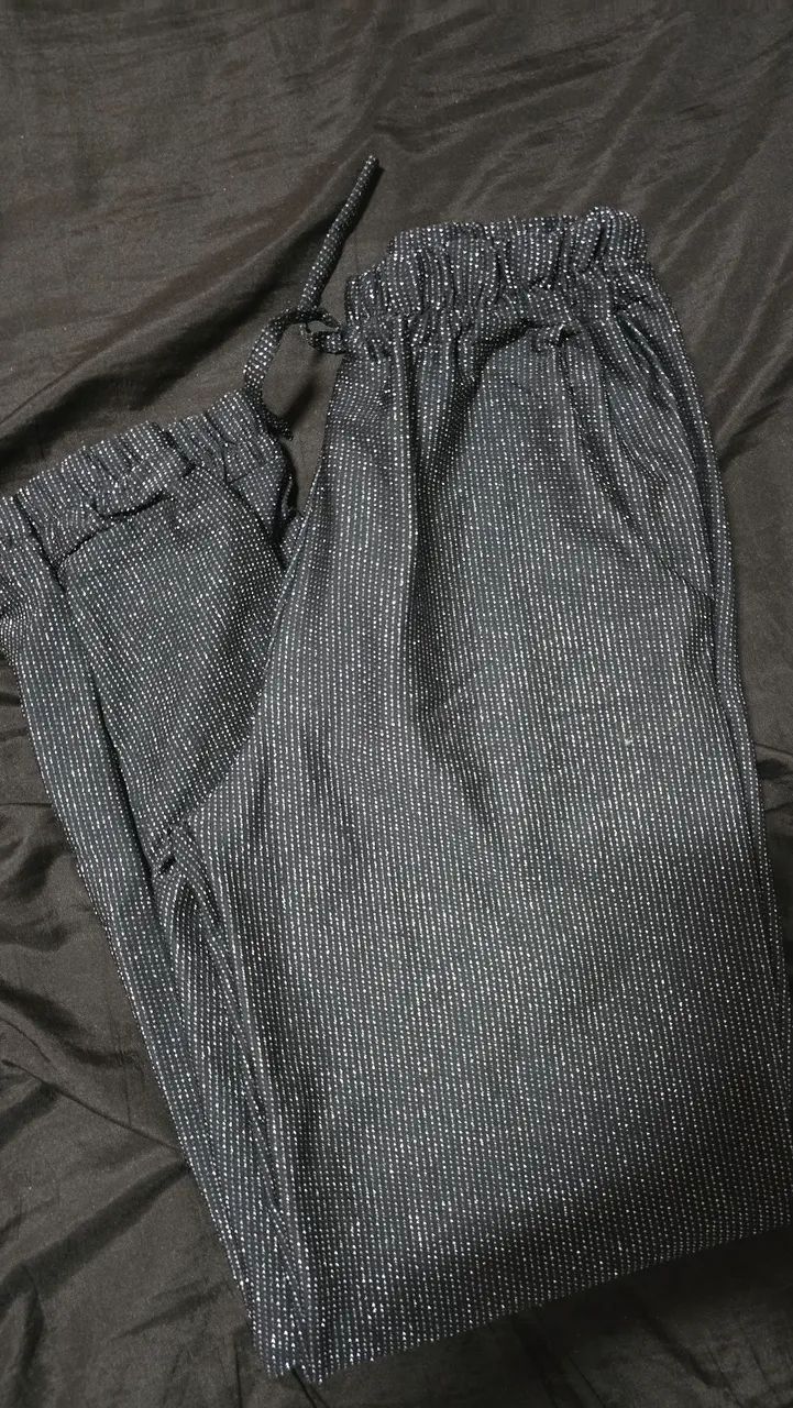 Calça jogger meia canela com brilho - Foto 3