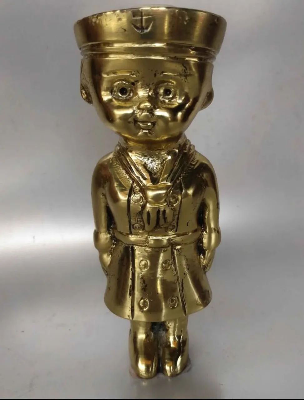 Marinheira em bronze 