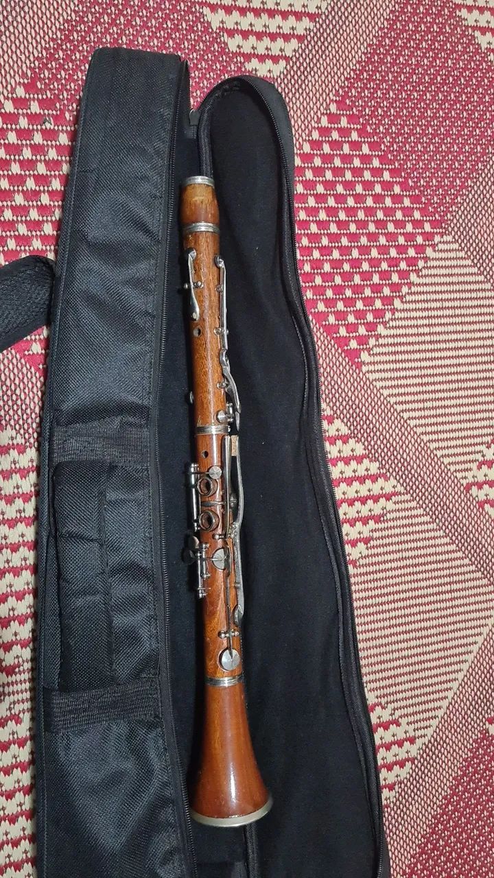 Clarinete em madeira - Foto 2