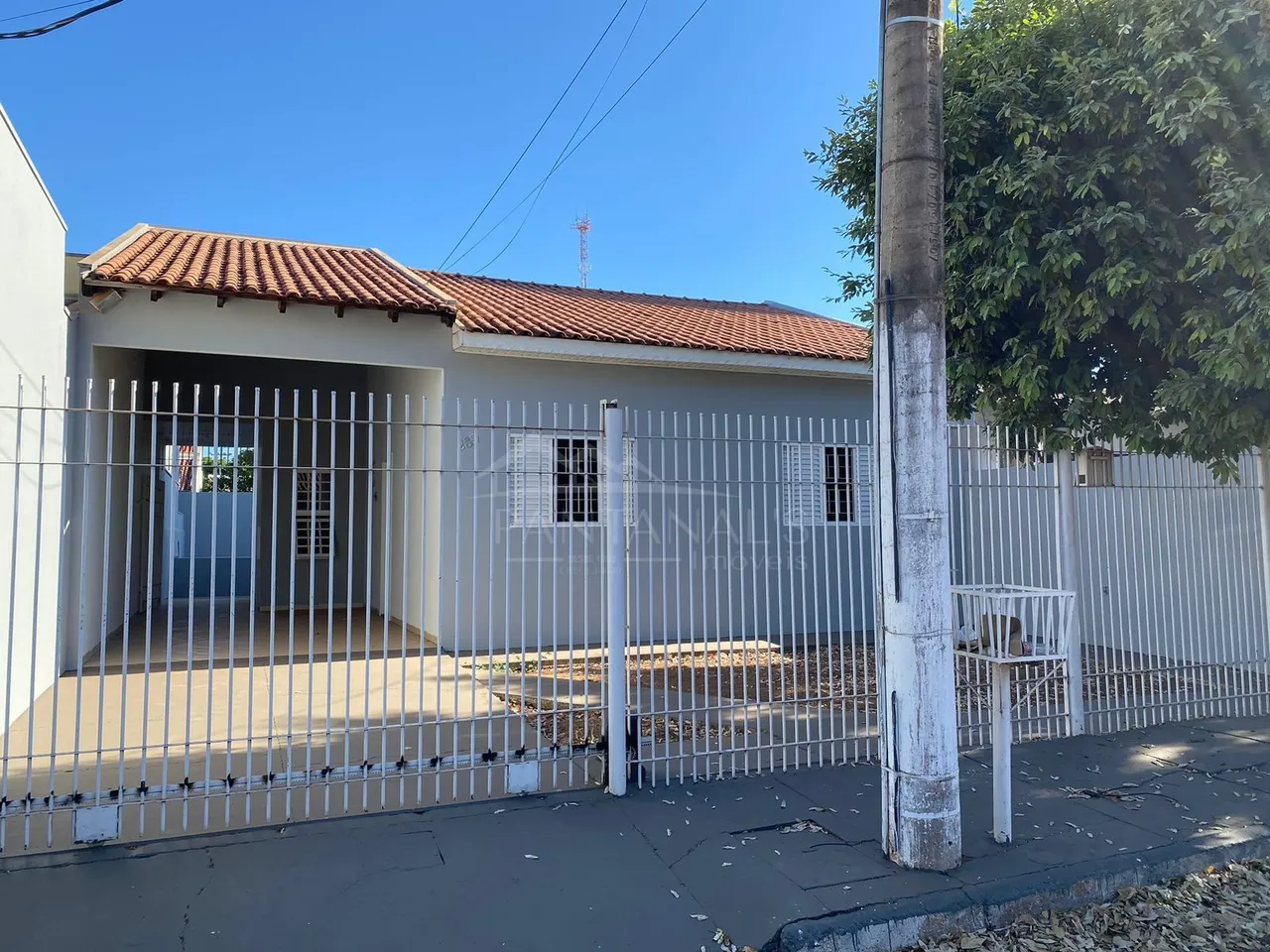 CASA À VENDA NO BAIRRO COOPHALIS