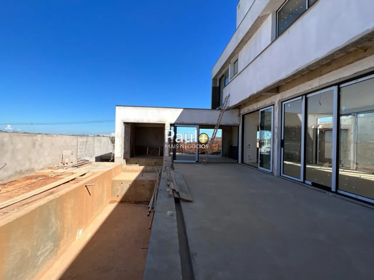 Sobrado à venda em Campinas, Loteamento Mont Blanc Residence, com 4 suítes, com 600 m²