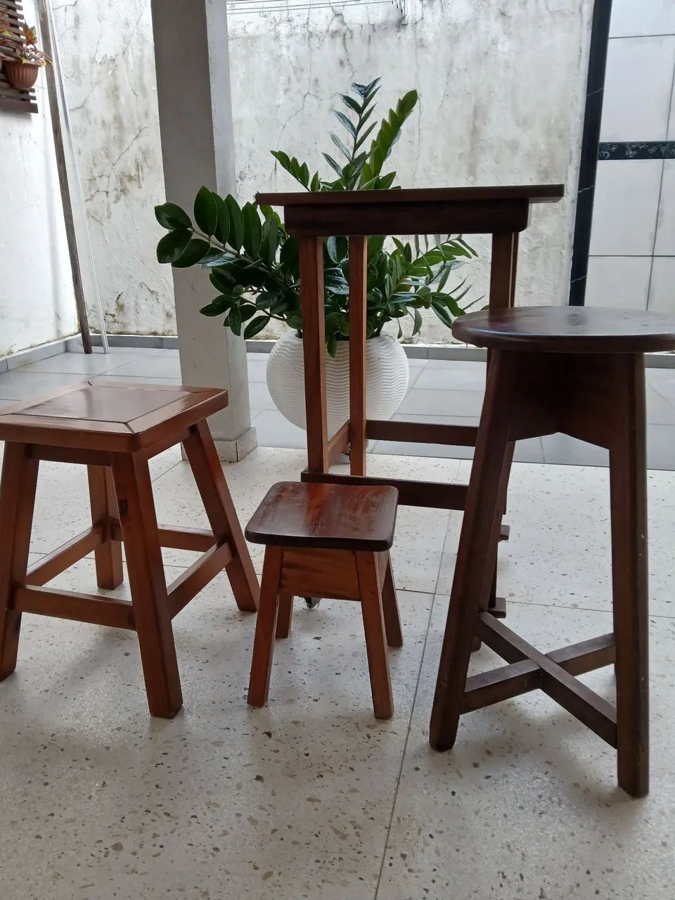 Mesa para churrasco com 3 bancos!!! - Foto 3