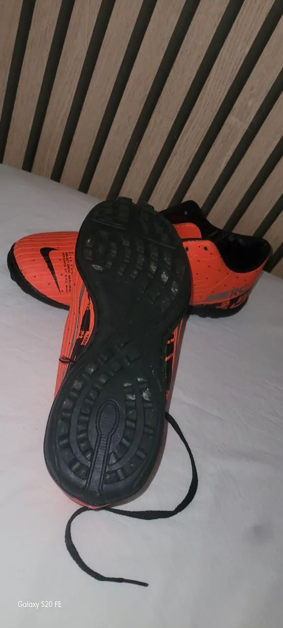 Chuteiras Nike society - Tamanho 40 - Foto 2