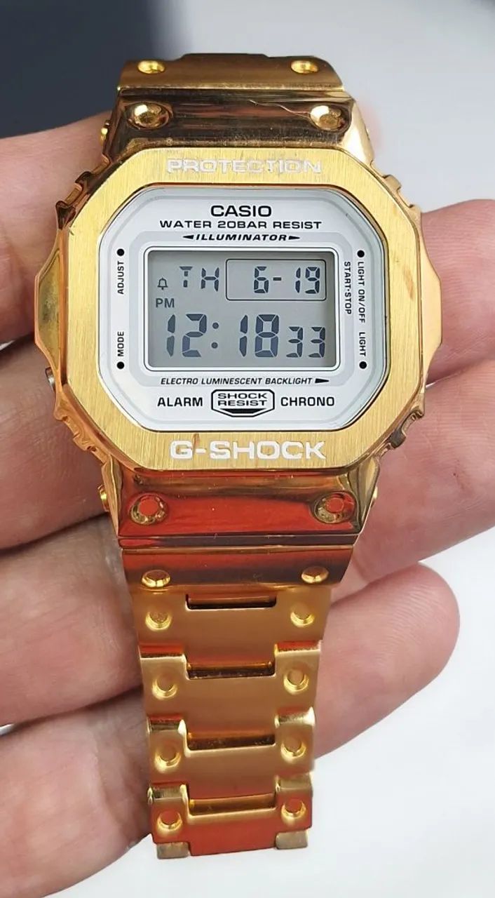 G-Shock DW-5600 com kit dourado - Acessórios - Umuarama, Itanhaém