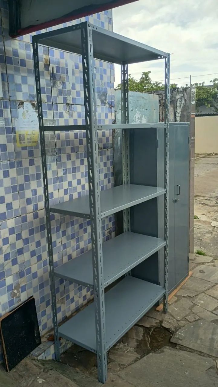 Vendo estante de ferro GRANDE 