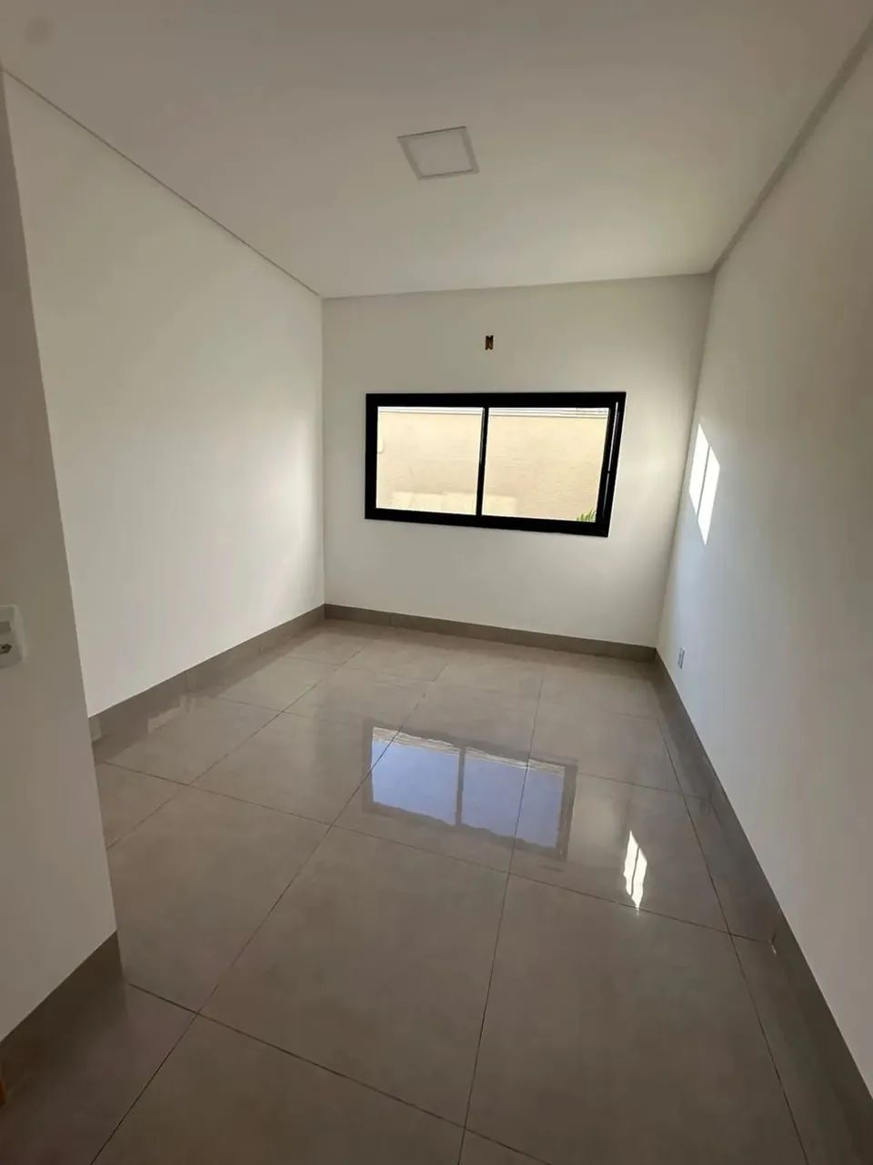 Casa Alto Padrão com 3 Suítes no Condomínio Copacabana  Abadia de Goiás - Foto 4