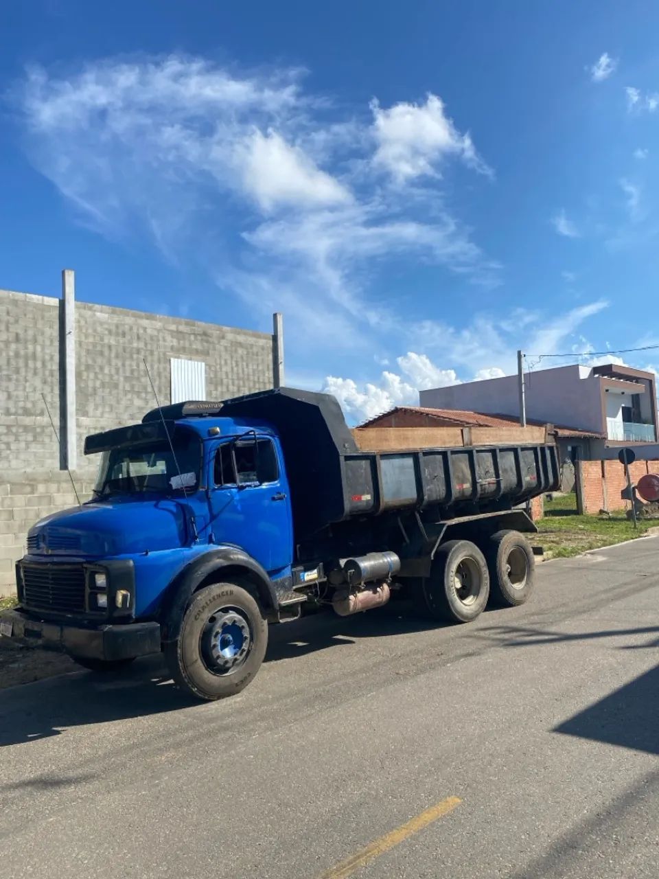 Caminhão caçamba 1316 motor 366 - Foto 2