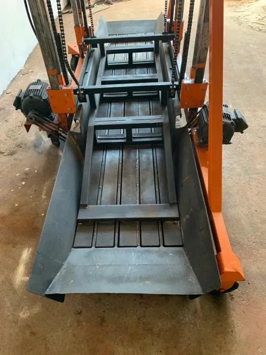 máquina de fazer 5 mourão por vez - Foto 2