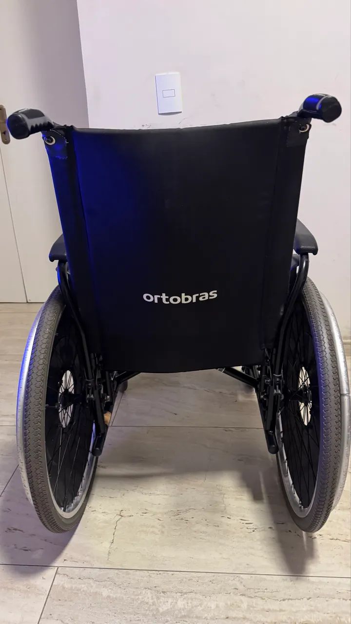 Cadeira de Rodas - Foto 3