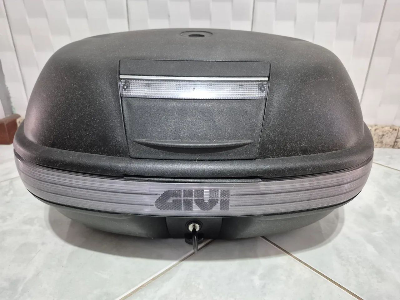 Baú Givi com LED - Foto 2