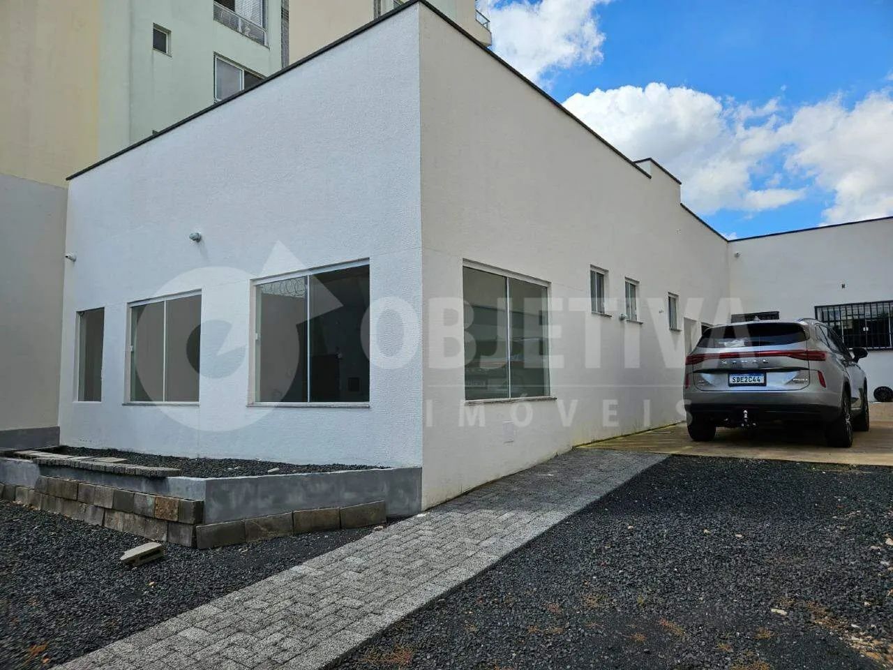Loja para aluguel, 2 vagas, SARAIVA - UBERLANDIA/MG