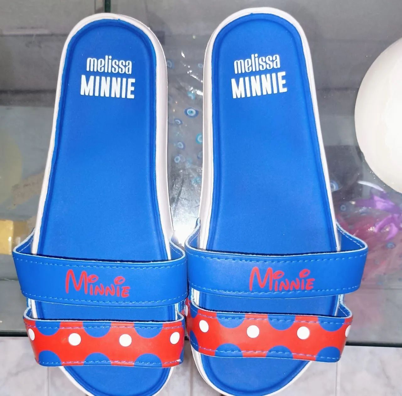 Sandália Melissa Minnie Azul e Vermelha 