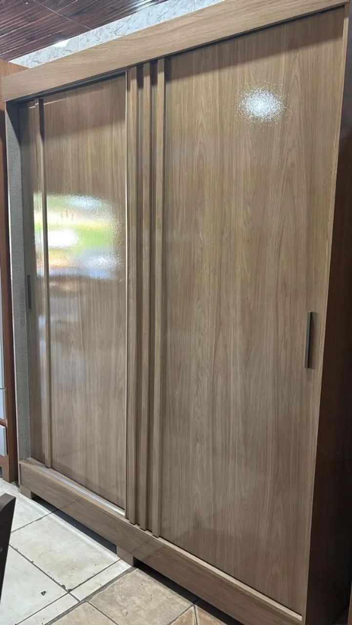Guarda-Roupas de Casal em Amadeirado