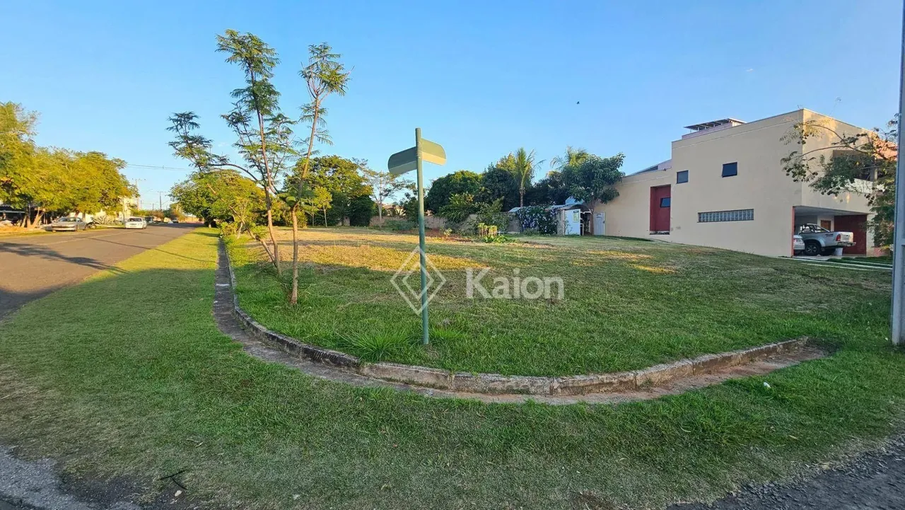 Terreno à venda no Condomínio Palmeiras Imperiais em Salto/SP