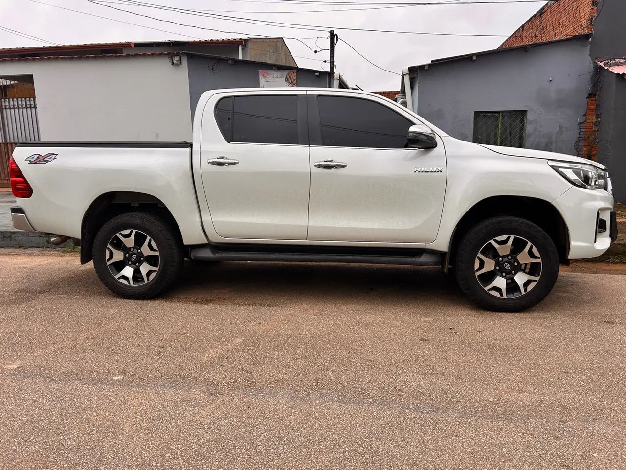 Hilux SRX 2.8T (edição 50 anos) - Foto 4