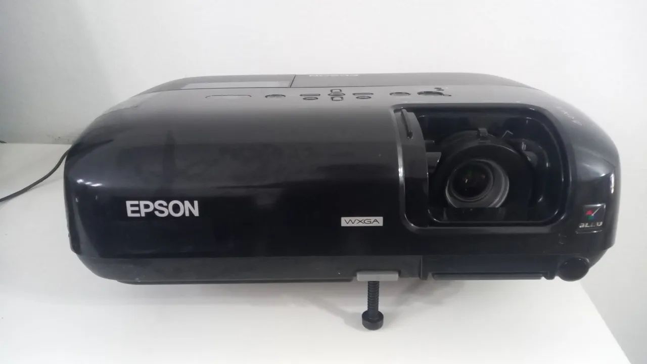 Projetor Epson w6+ hdmi/vga 1200x800(2000lumens)