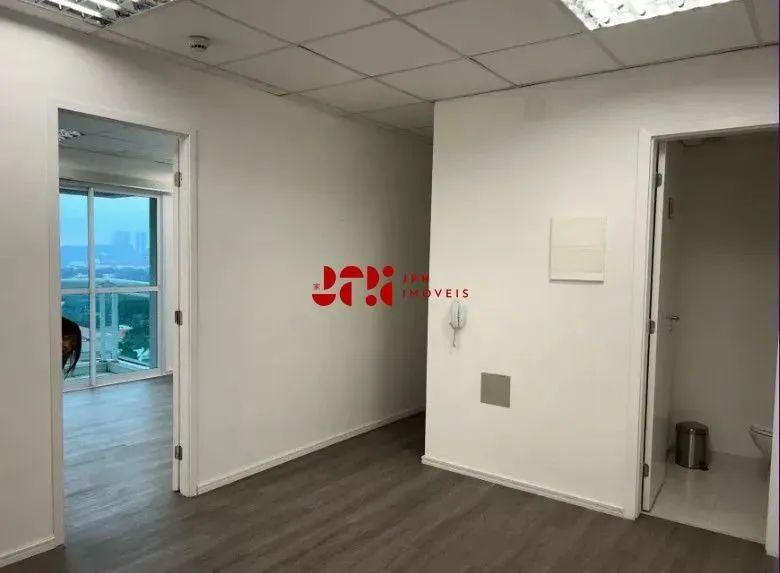 Sala comercial em Santo Amaro - 46m², 02 banheiros, 01 vaga - Foto 6