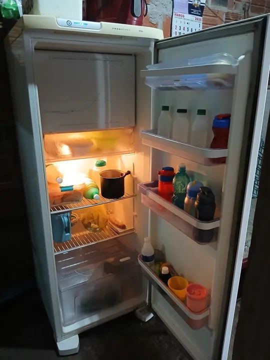 Geladeira Electrolux Frost Free - Foto 2