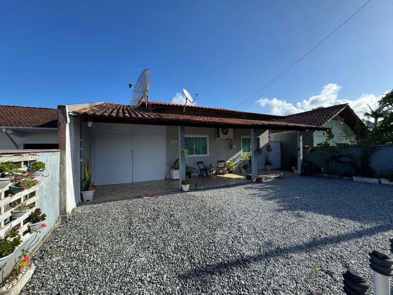 LINDA CASA EM UBATUBA | A 6 MINUTOS DA ENSEADA - Foto 2