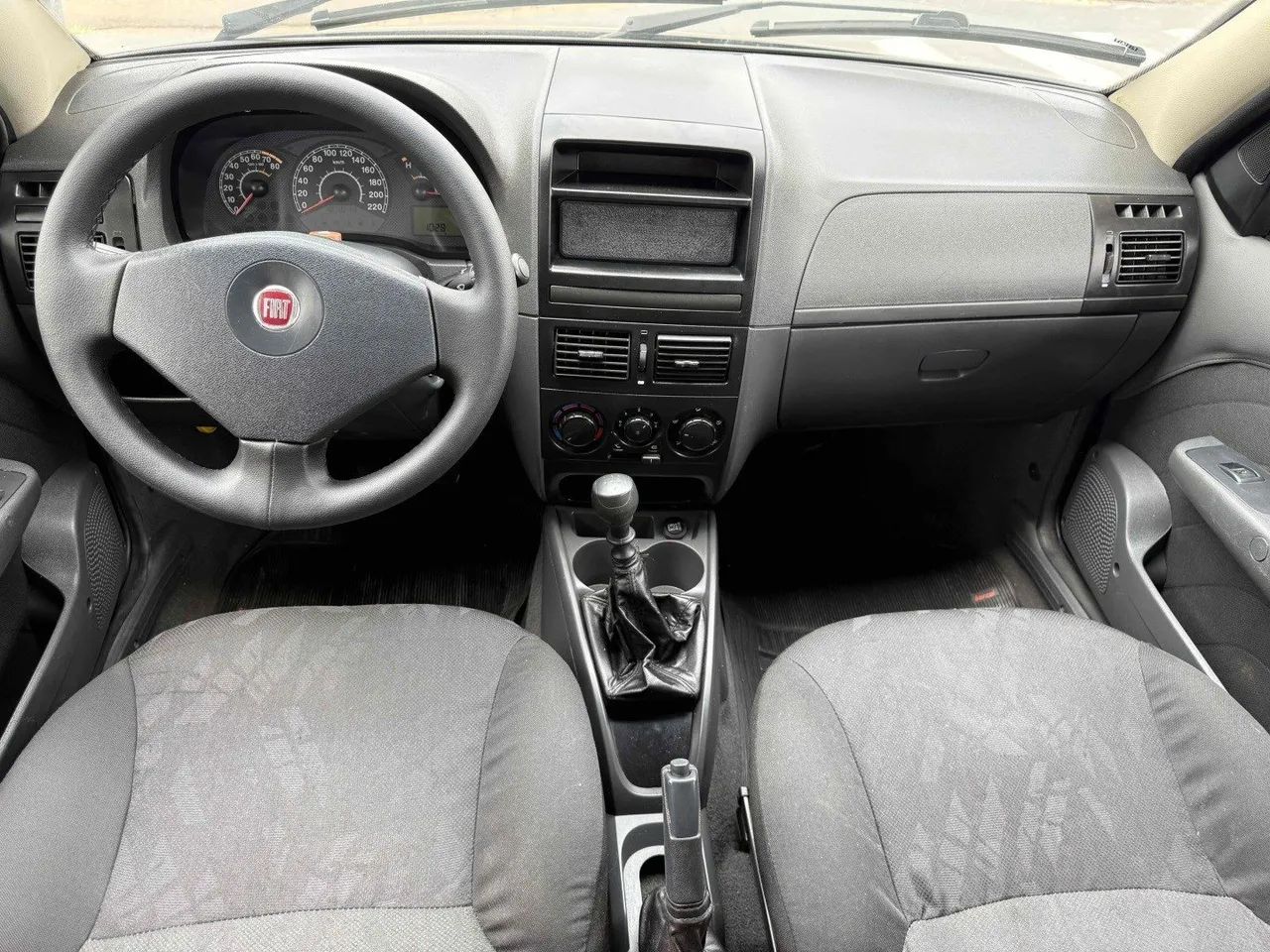 Fiat Siena EL 1.0 MPI Fire Flex 8V 4P 2010 - Foto 7