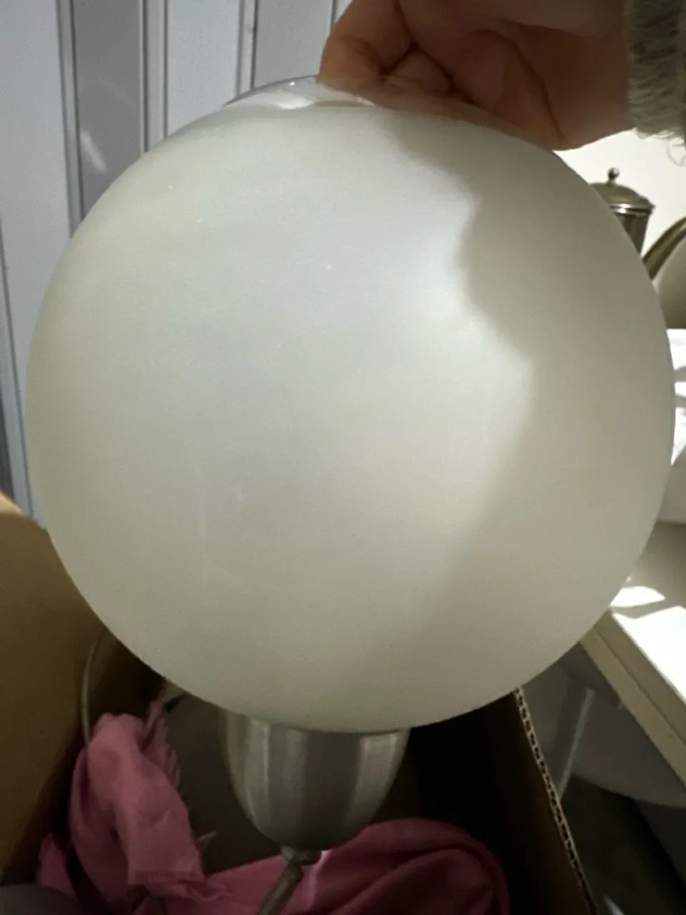 Pêndulo (lustre) com dois globos grandes - Foto 2