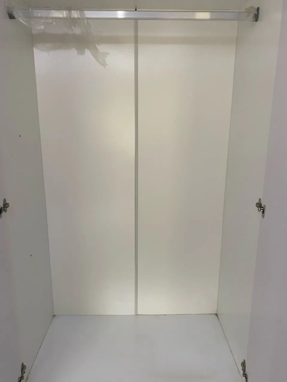 Cama de casal + guarda roupa de 5 portas. - Foto 4