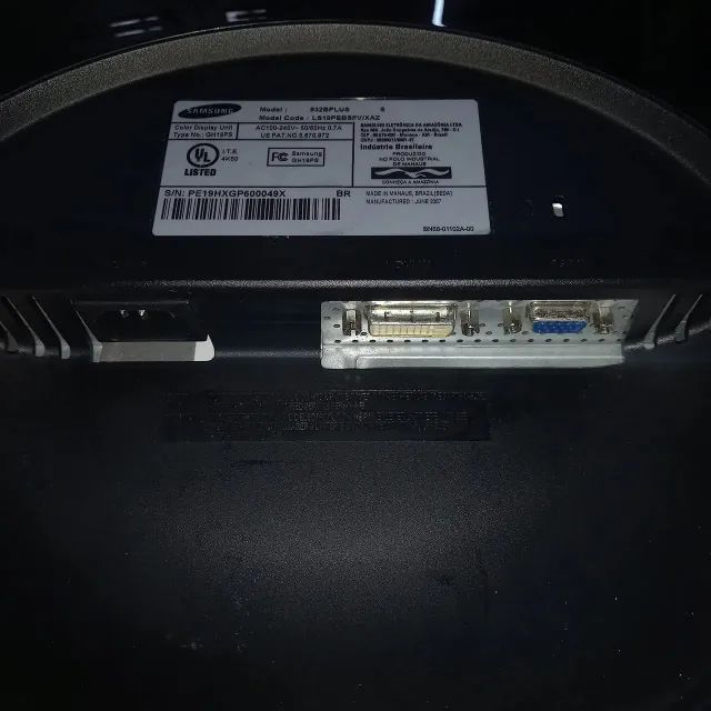 Monitor Led Samsung de 19 PL com saída Dvi conservado. - Foto 2