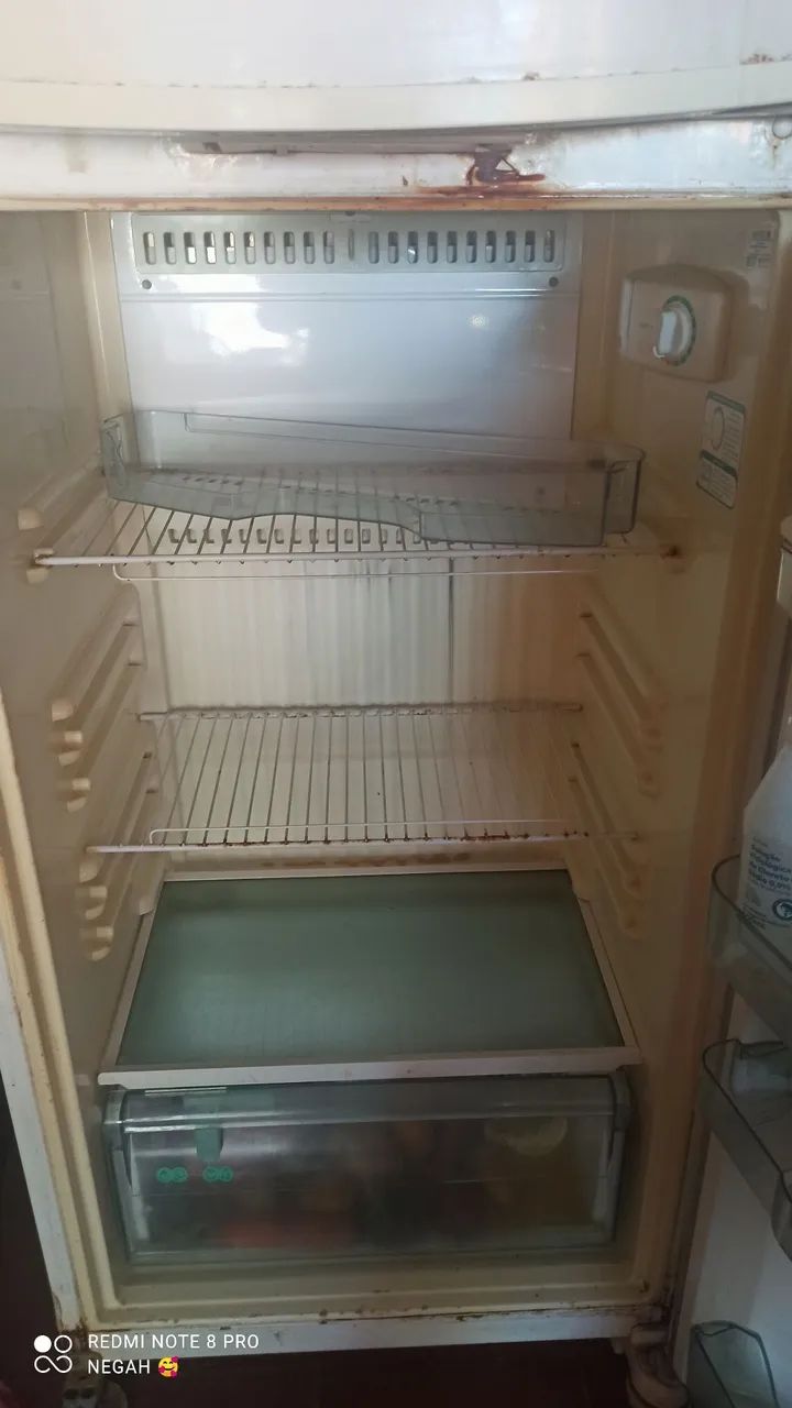 Geladeira com defeito  - Foto 3