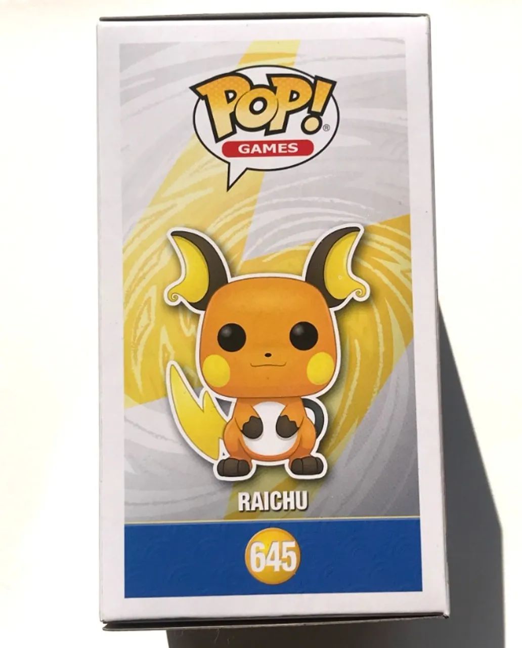 Boneco Funko Pop! Games Pokémon Raichu 645 Original  - Foto 3
