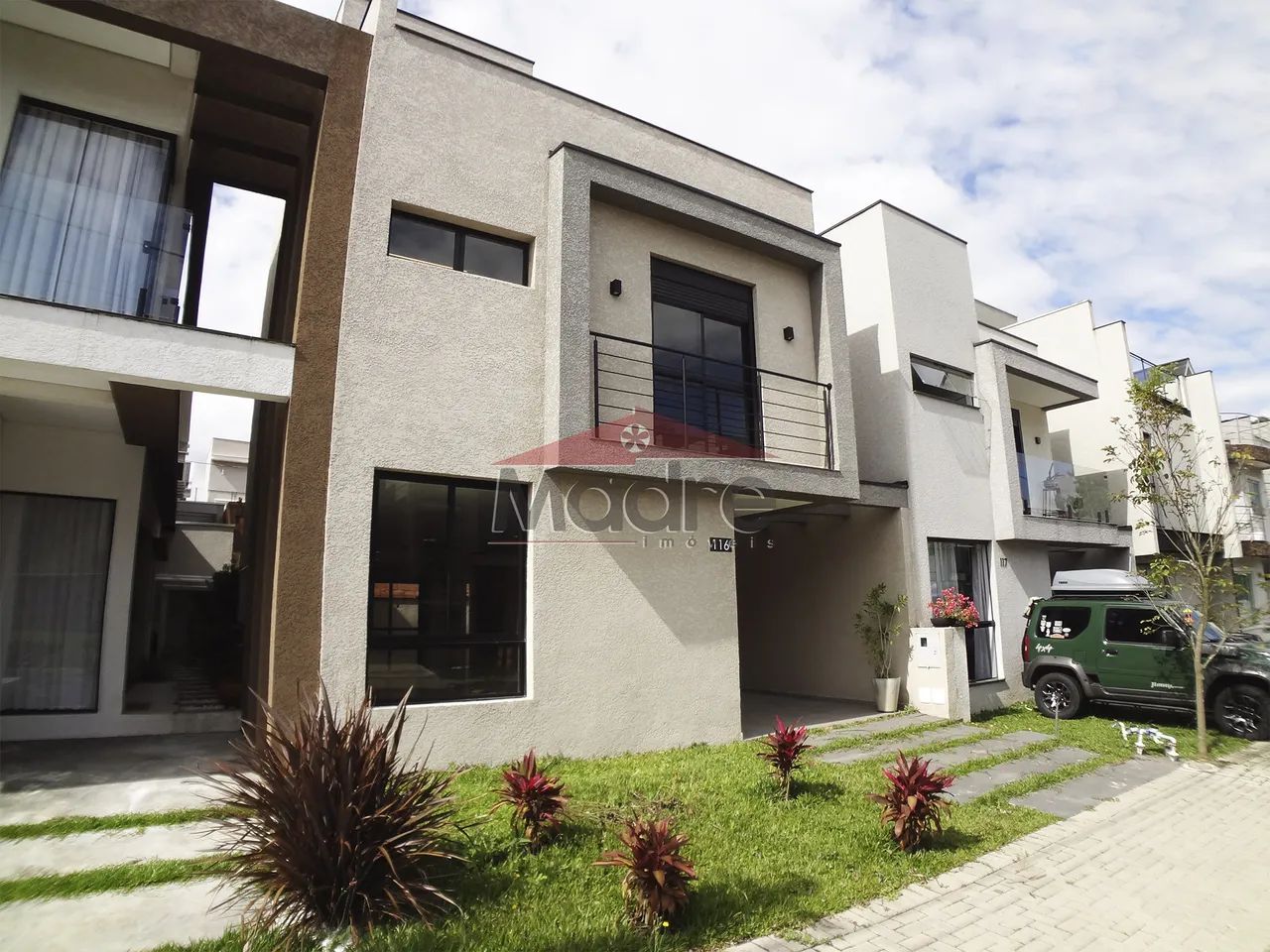 Sobrado com 3 dormitórios à venda por R$ 799.000,00 no bairro Umbará - CURITIBA / PR - Foto 2