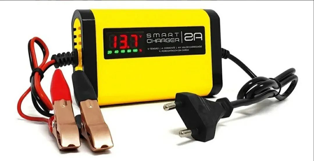 Carregador de Bateria Para Moto e Carro 12V