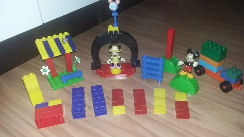 Brinquedo de montar Mickey e Minie - Foto 3